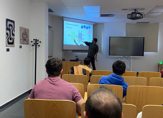 Esteban Jove en la Facultad de Informática de la Universidad Complutense